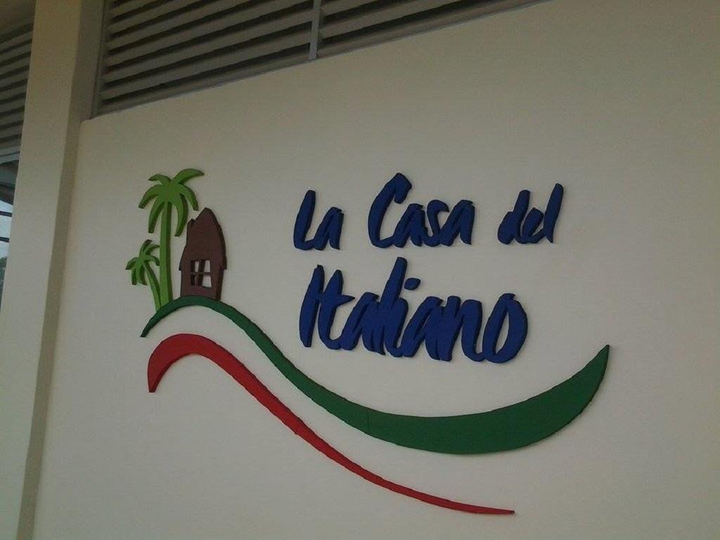 タラポト La Casa Del Italiano Bed & Breakfast エクステリア 写真