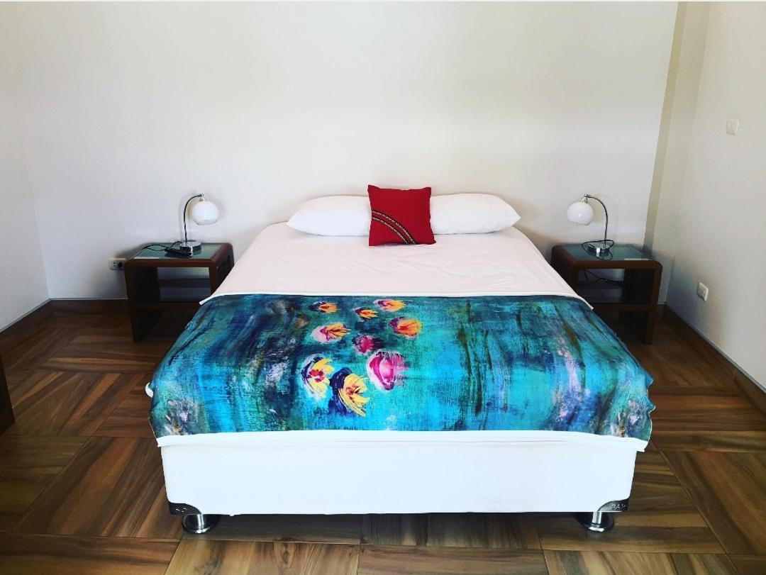 タラポト La Casa Del Italiano Bed & Breakfast エクステリア 写真